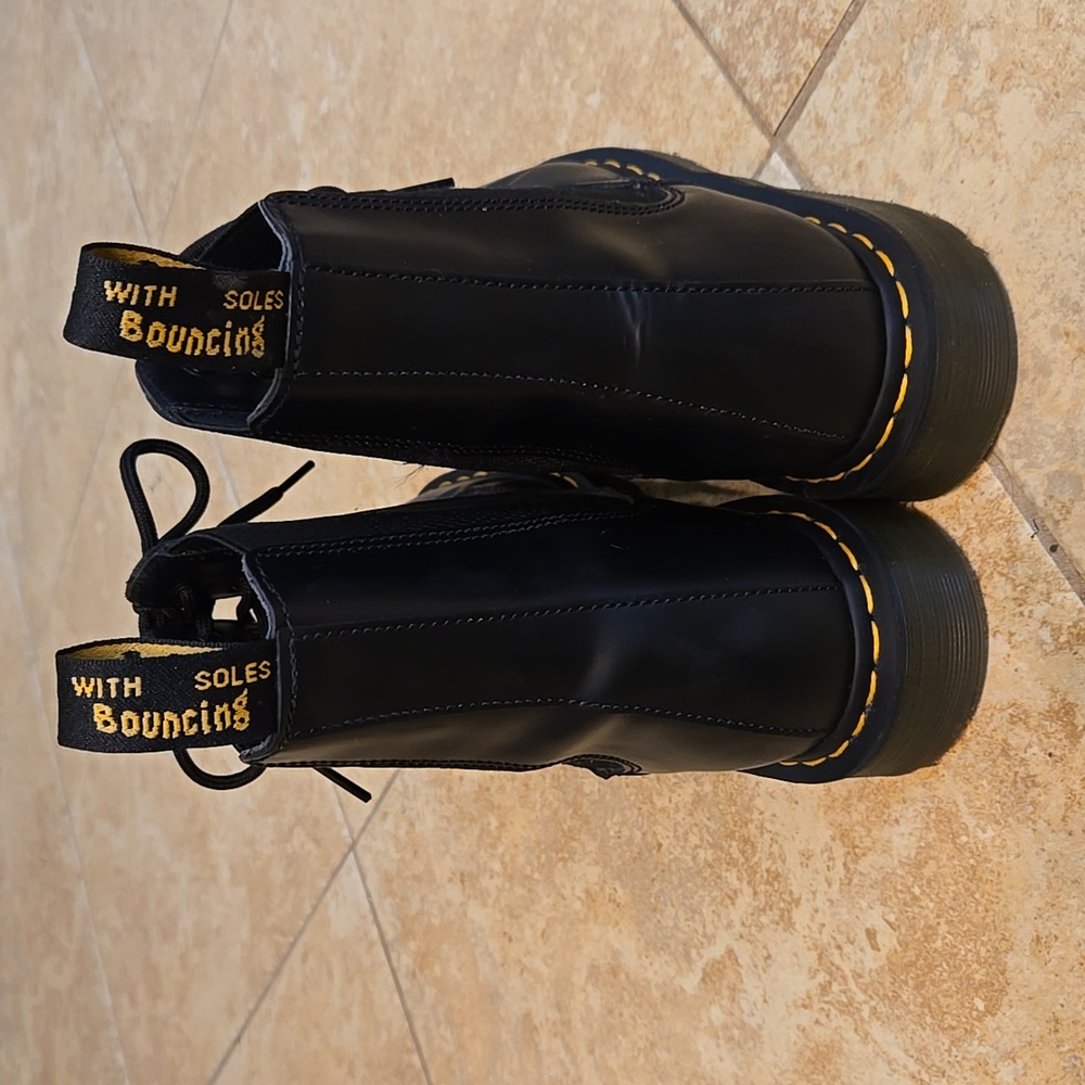 Dr Martens 1460 Harper Smooth Leather Lace Up Boots EUC - Picture 4 of 10